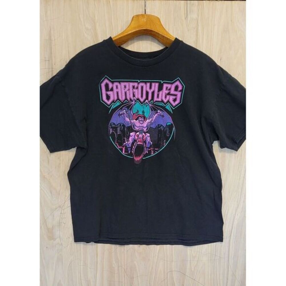 Disney Gargoyles Group T-Shirt‎ Size XL.